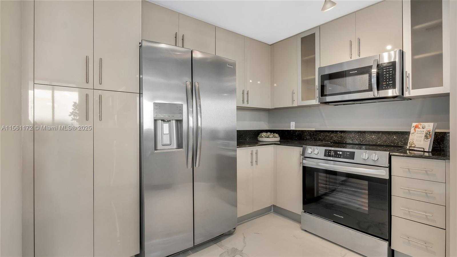 Small Image of 7900 HARBOR ISLAND DR #1001, North Bay Village Number 23