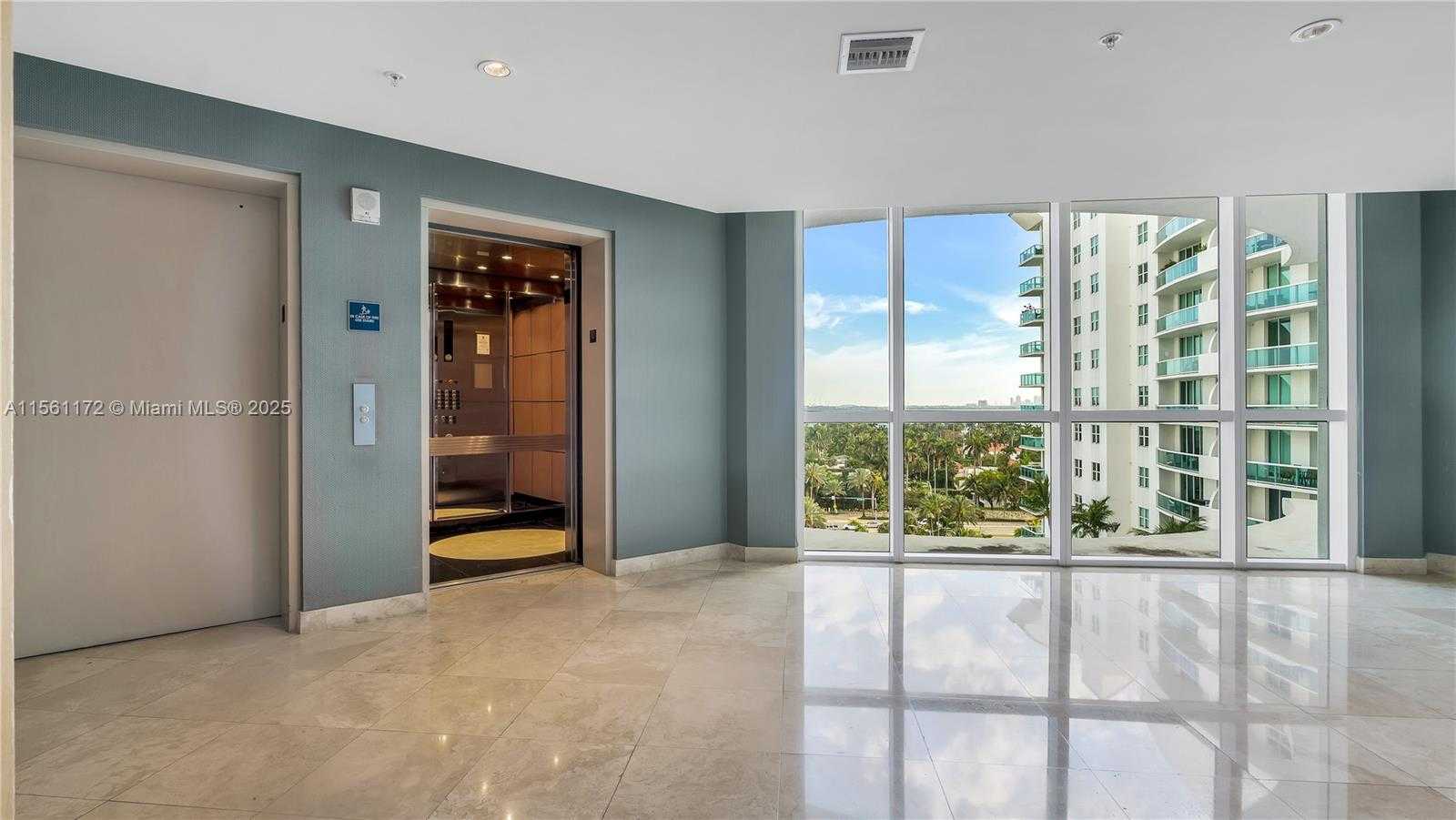 Small Image of 7900 HARBOR ISLAND DR #1001, North Bay Village Number 44