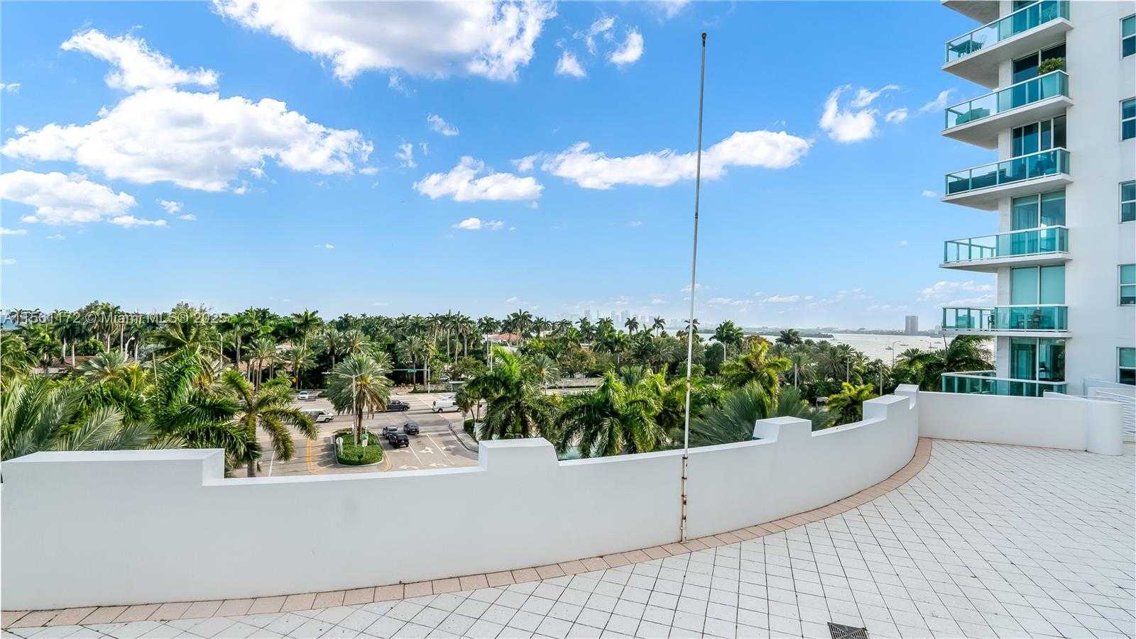 Small Image of 7900 HARBOR ISLAND DR #1001, North Bay Village Number 48