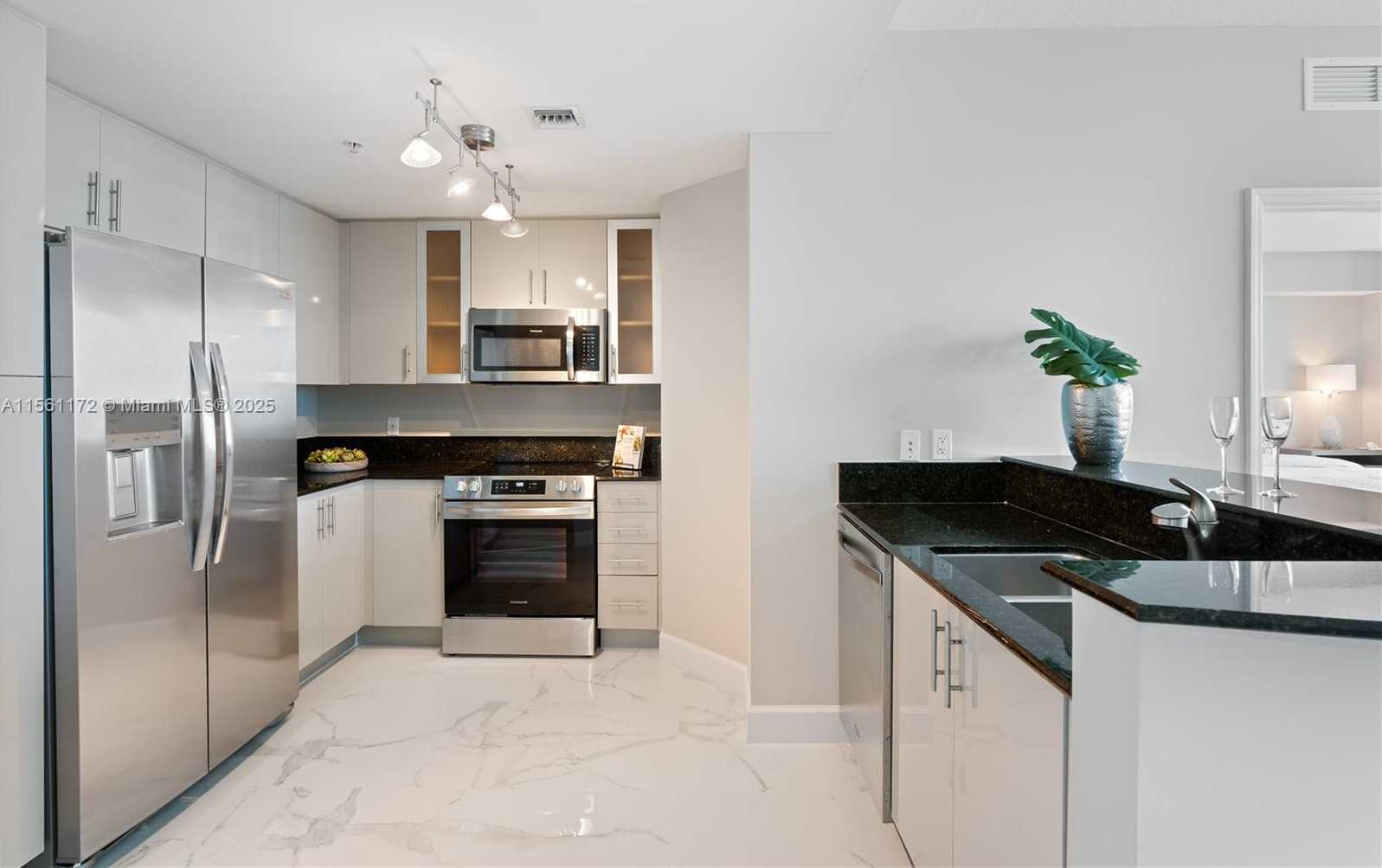 Small Image of 7900 HARBOR ISLAND DR #1001, North Bay Village Number 55