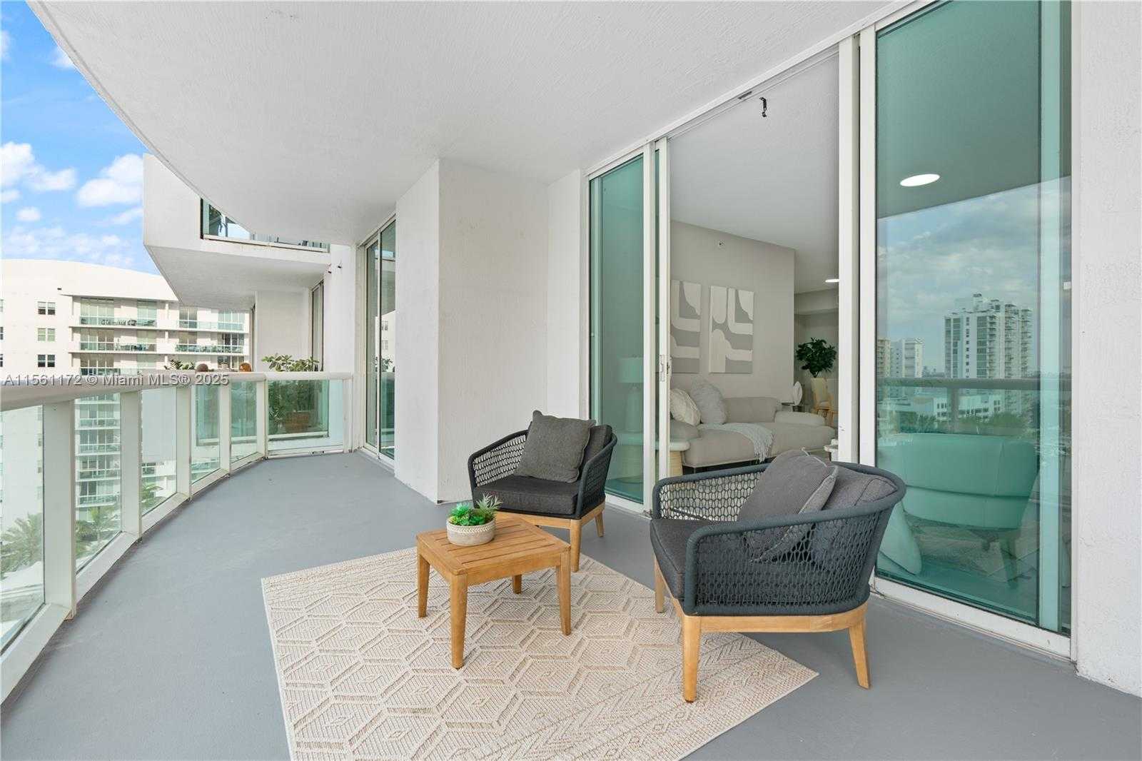 Small Image of 7900 HARBOR ISLAND DR #1001, North Bay Village Number 63