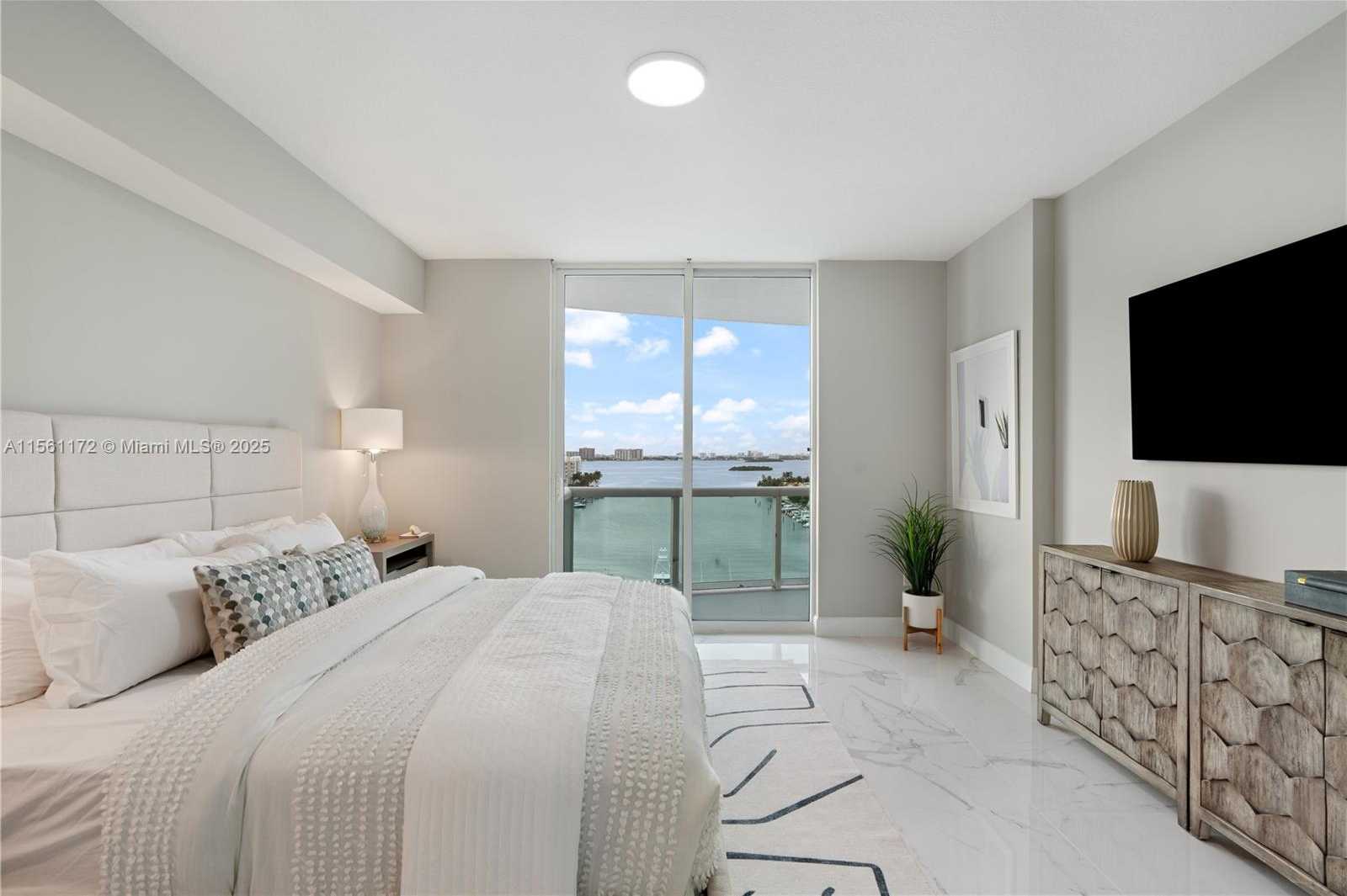 Small Image of 7900 HARBOR ISLAND DR #1001, North Bay Village Number 64