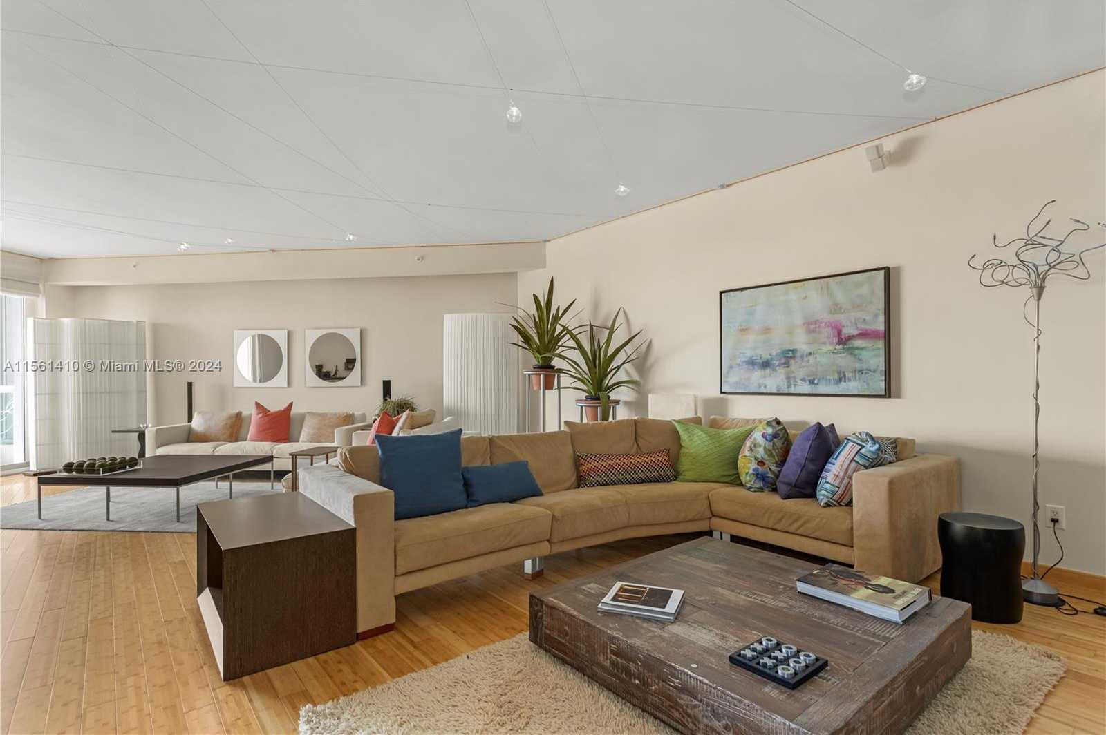 Small Image of 21050 Point Pl, Aventura, FL 33180, USA Number 10