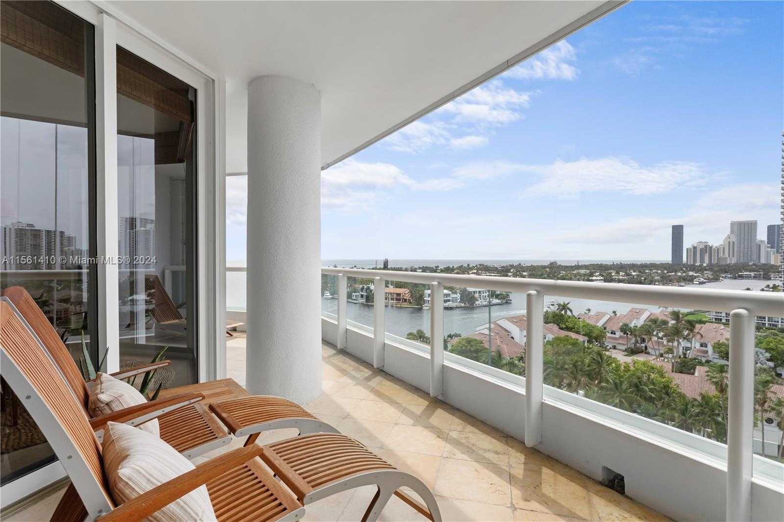 Small Image of 21050 Point Pl, Aventura, FL 33180, USA Number 16