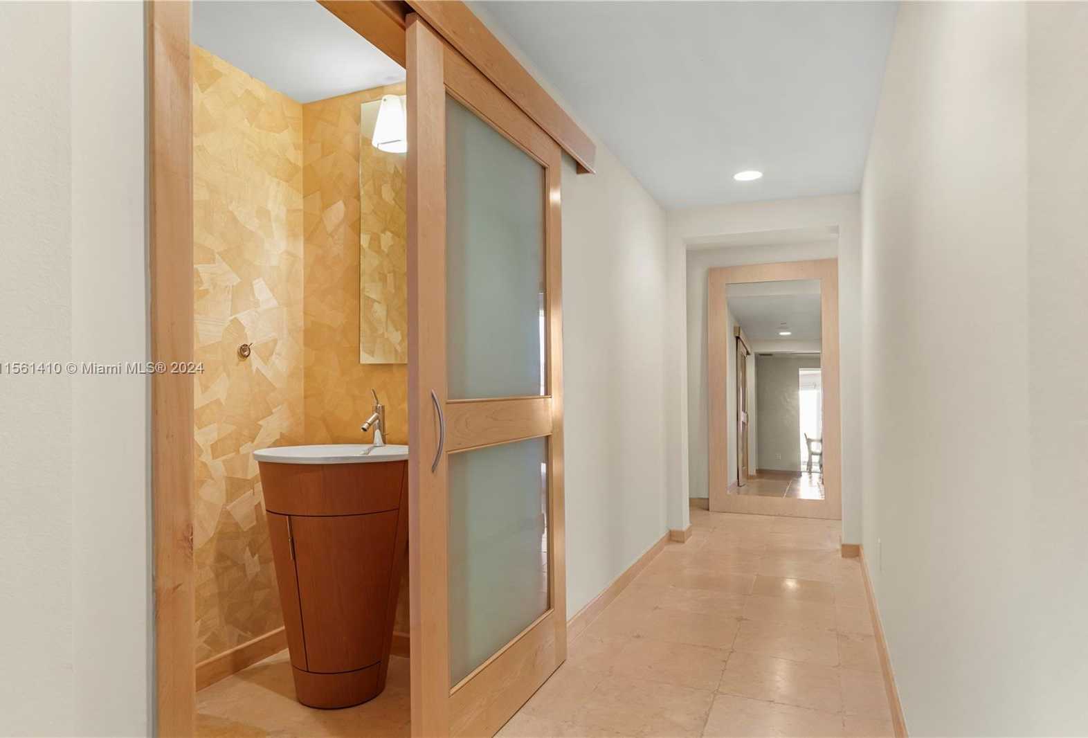 Small Image of 21050 Point Pl, Aventura, FL 33180, USA Number 17