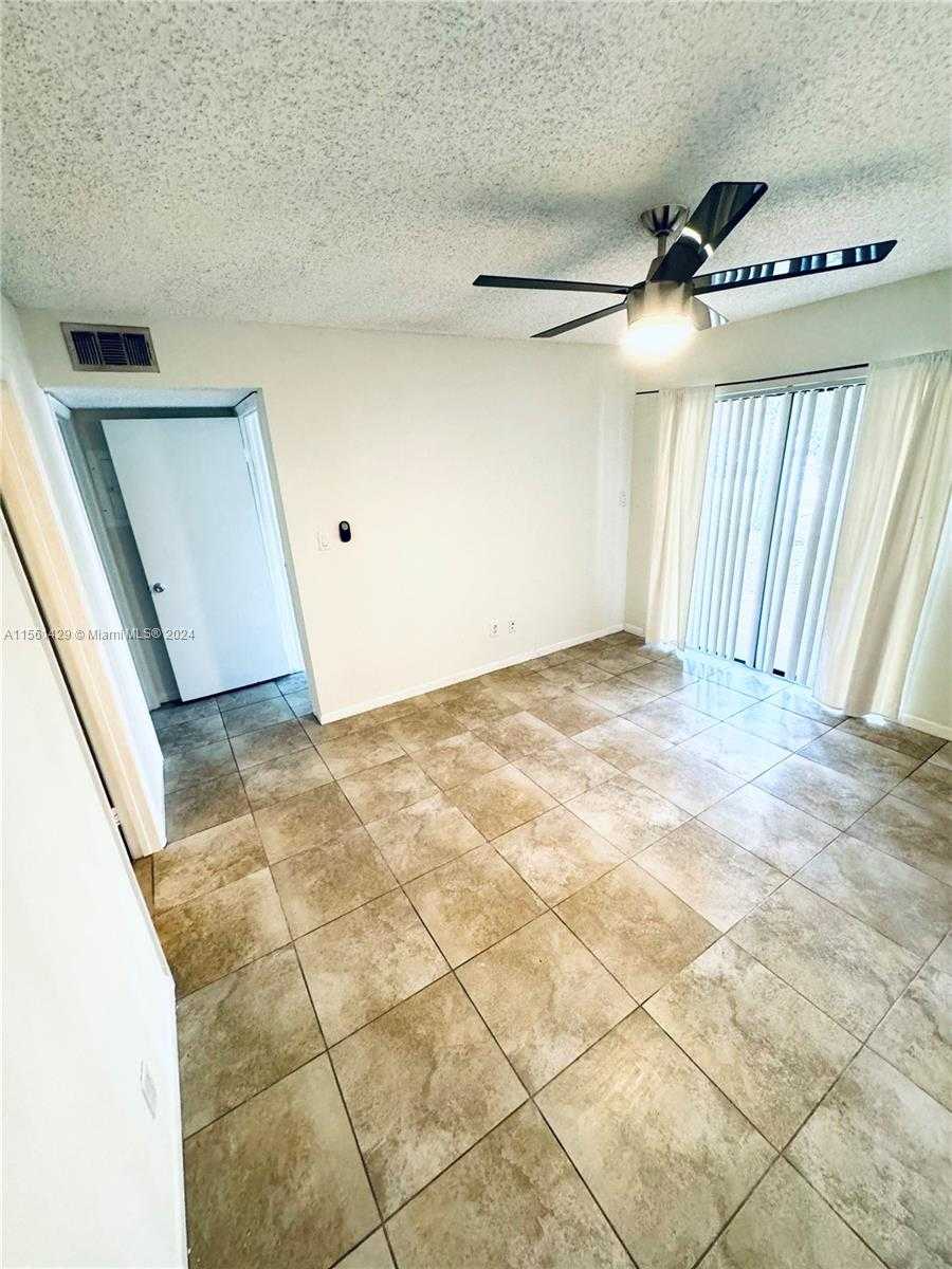 Small Image of 520 SOUTH PARK RD #16-12, Hollywood Number 13
