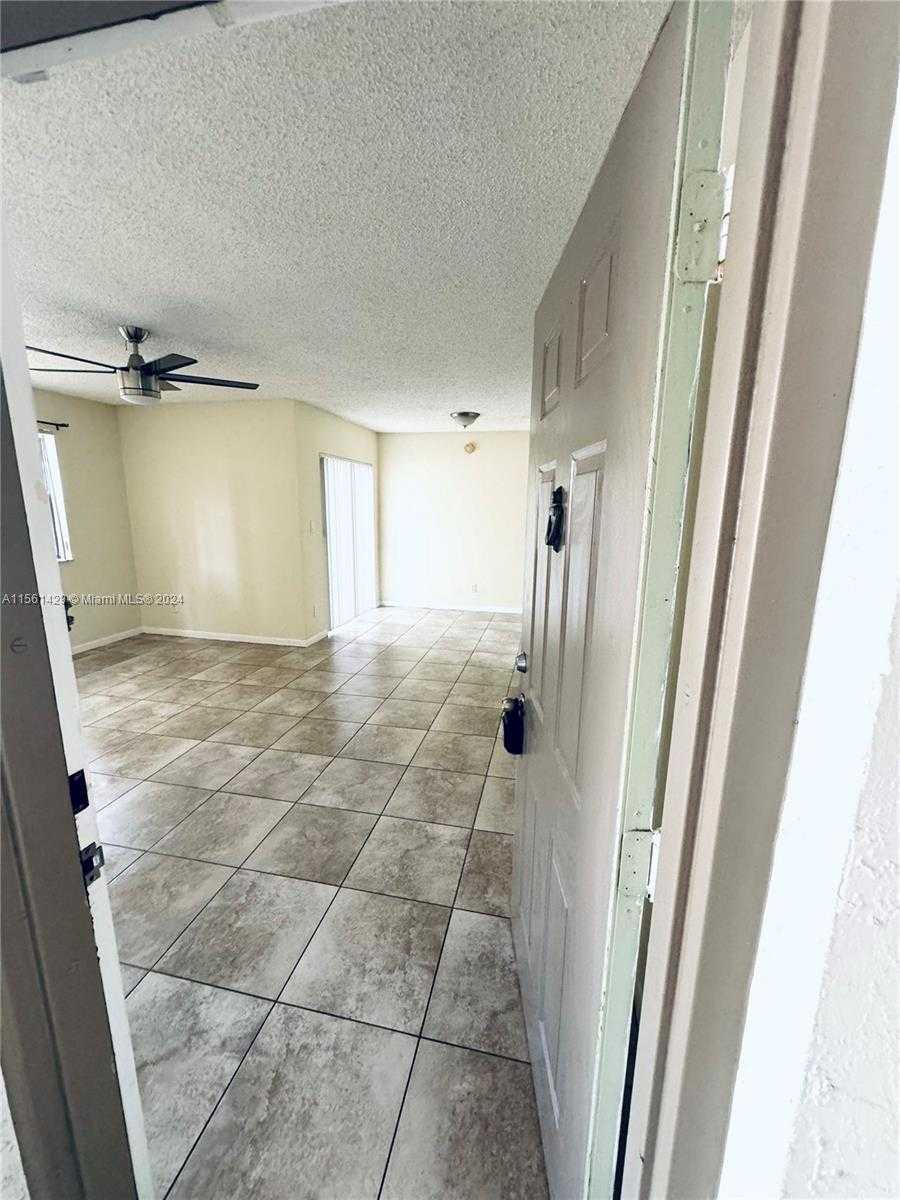 Small Image of 520 SOUTH PARK RD #16-12, Hollywood Number 15