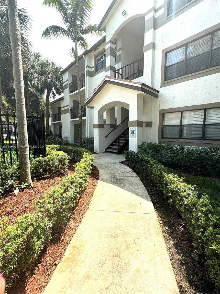 Small Image of 520 SOUTH PARK RD #16-12, Hollywood Number 6
