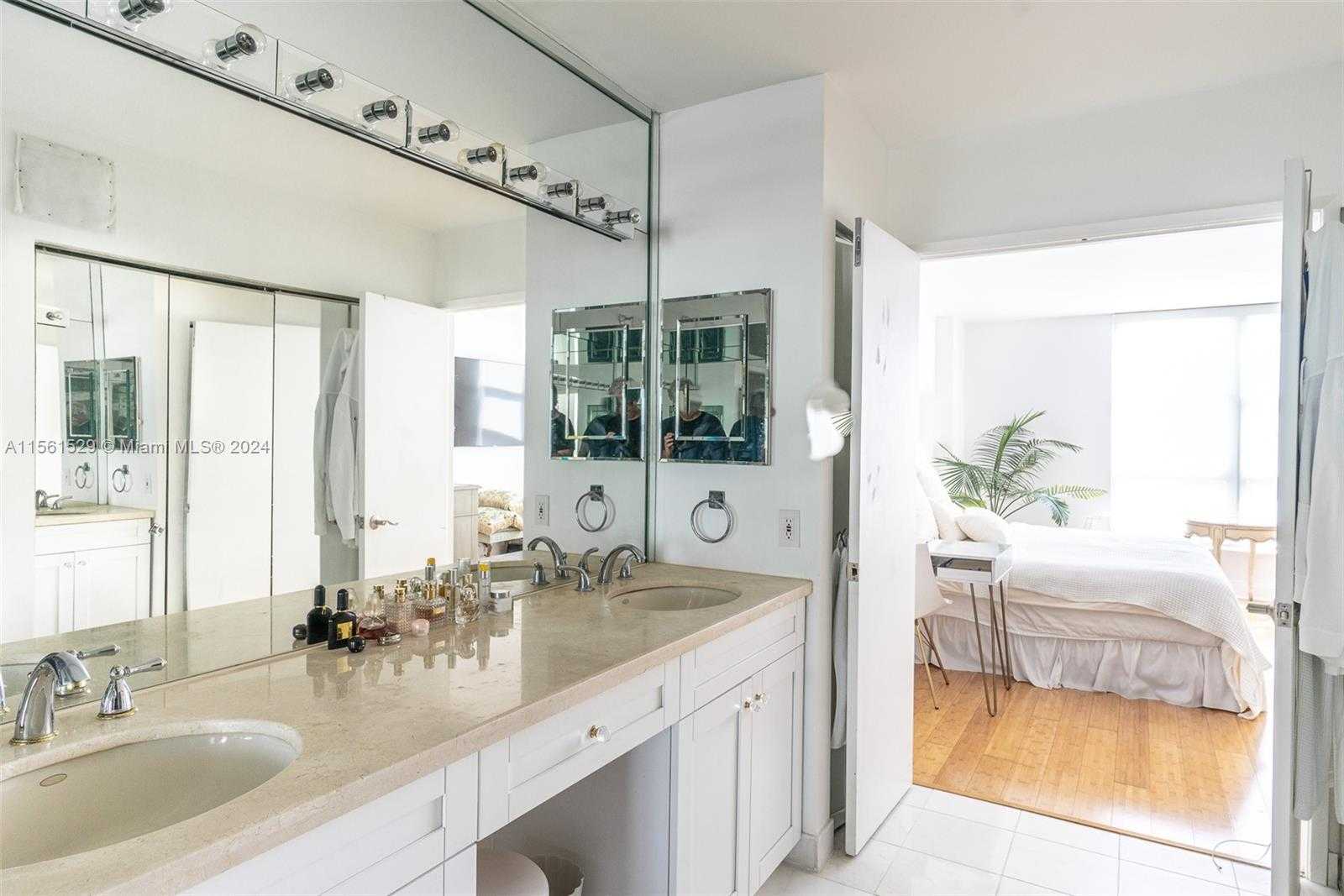 Small Image of 19101 MYSTIC POINTE DR #1411, Aventura Number 15