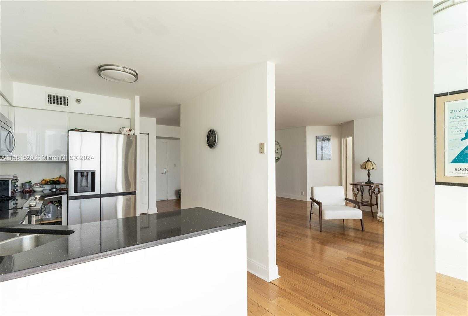 Small Image of 19101 MYSTIC POINTE DR #1411, Aventura Number 16