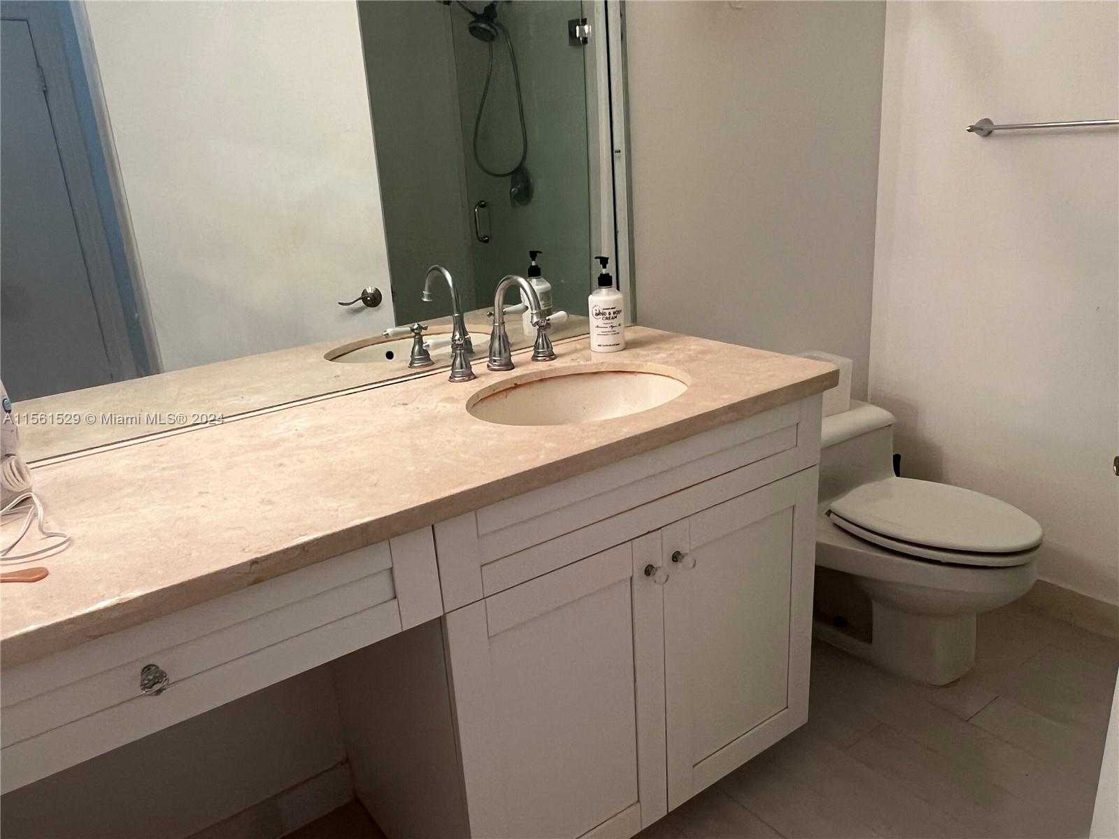 Small Image of 19101 MYSTIC POINTE DR #1411, Aventura Number 23