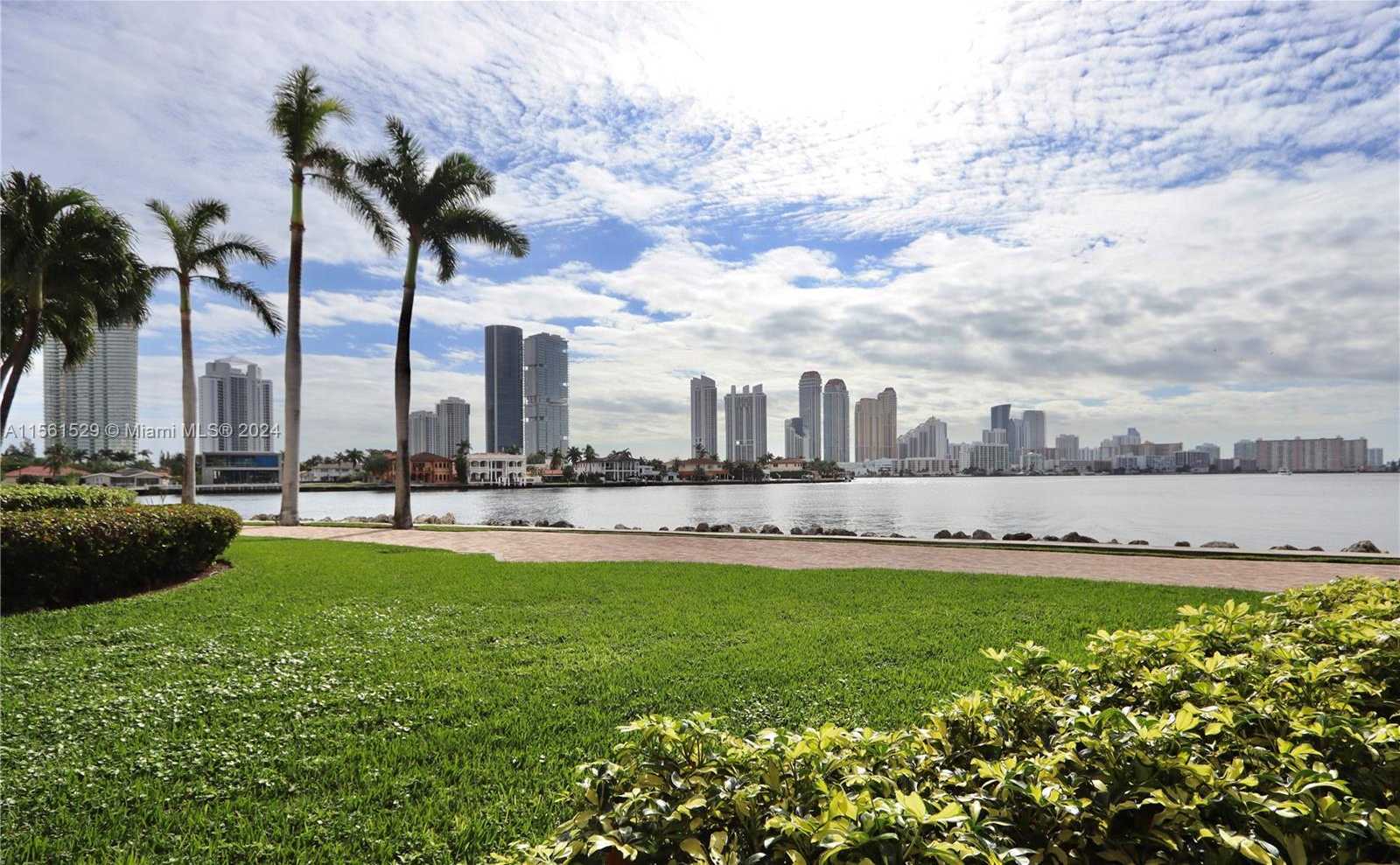 Small Image of 19101 MYSTIC POINTE DR #1411, Aventura Number 27