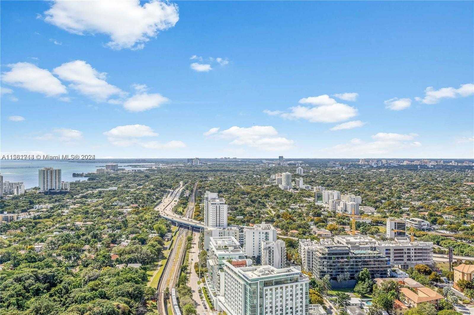 Small Image of 60 SOUTH WEST 13TH ST #3618, Miami Number 19