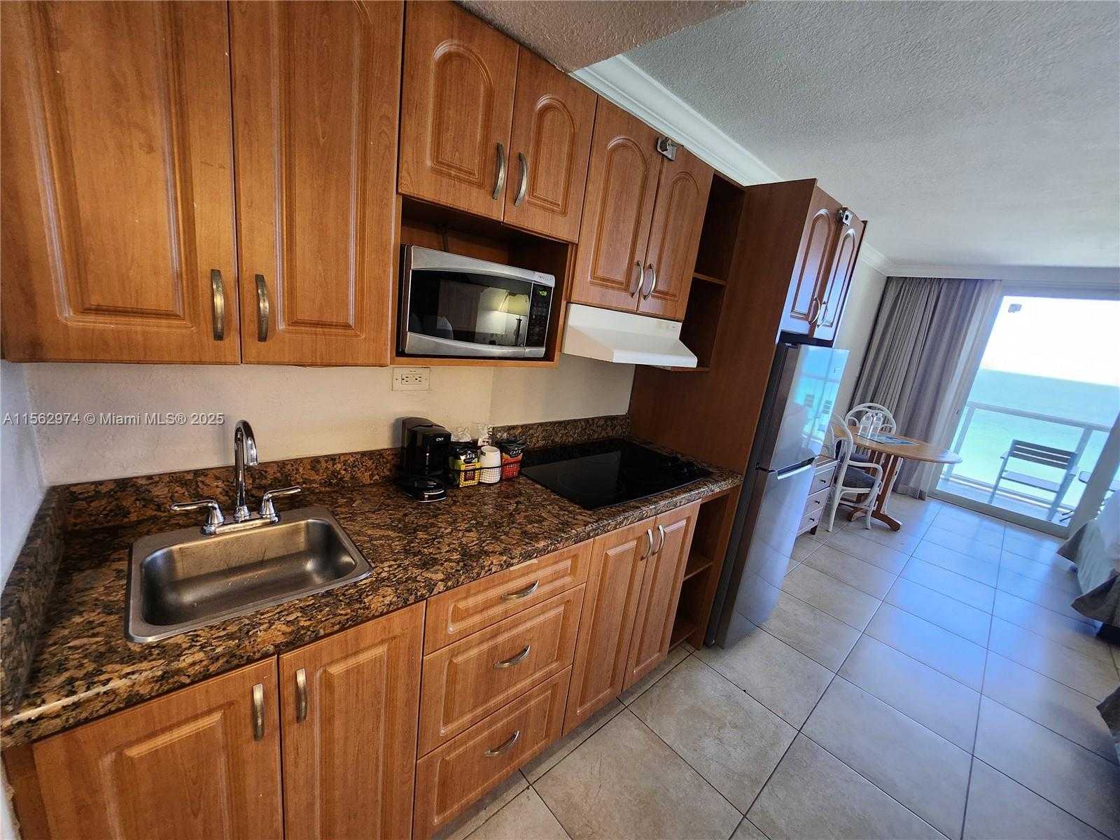 Small Image of 19201 COLLINS AVE #846, Sunny Isles Beach Number 10