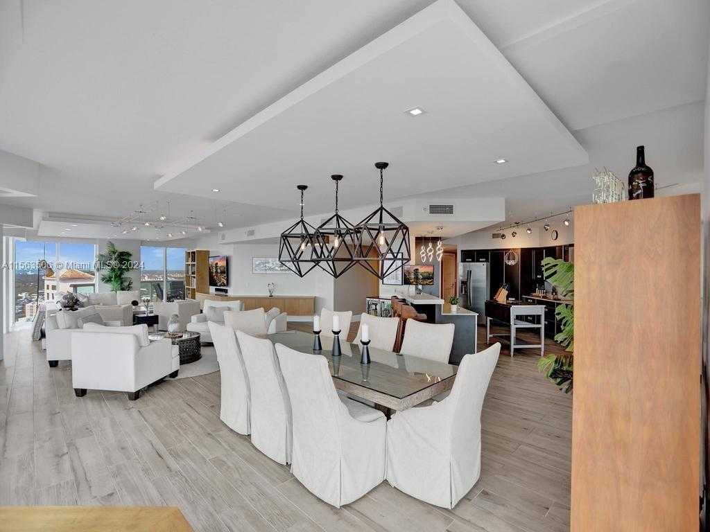 Small Image of 3370 HIDDEN BAY DR #3800, Aventura Number 11