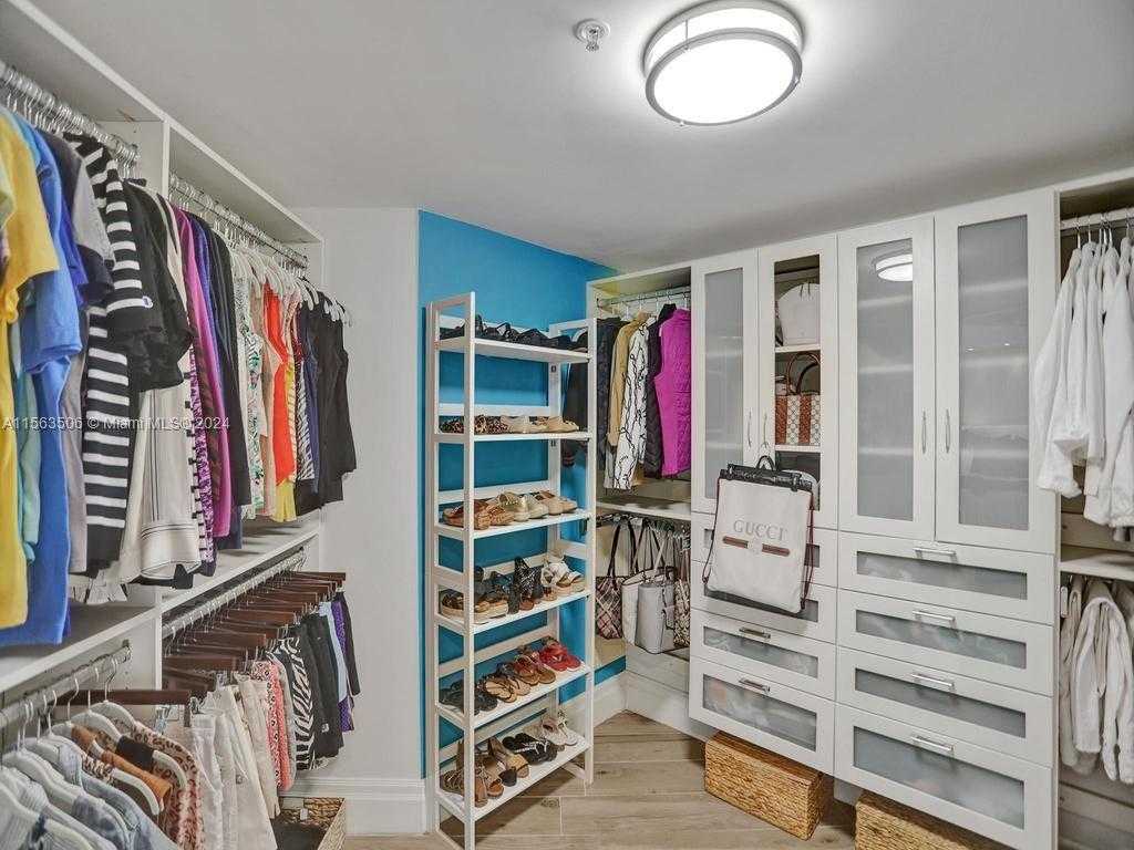 Small Image of 3370 HIDDEN BAY DR #3800, Aventura Number 24