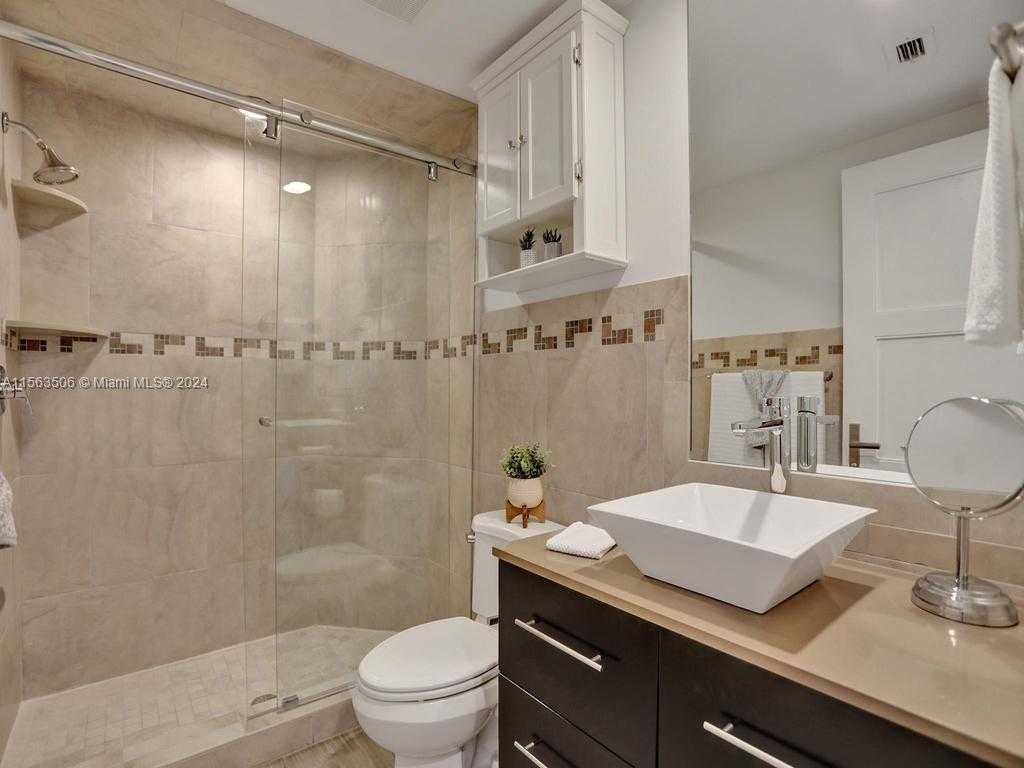 Small Image of 3370 HIDDEN BAY DR #3800, Aventura Number 27