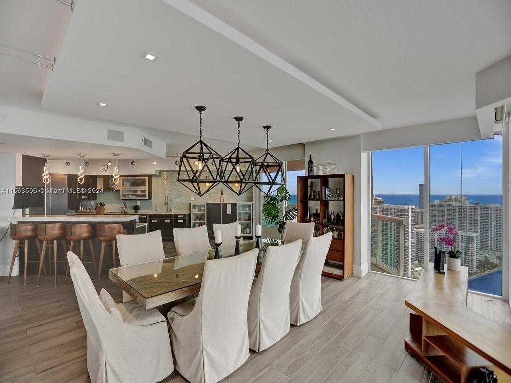 Small Image of 3370 HIDDEN BAY DR #3800, Aventura Number 4