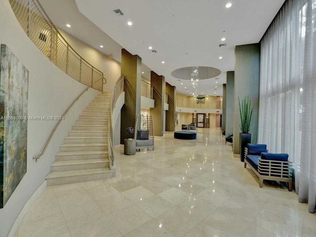 Small Image of 3370 HIDDEN BAY DR #3800, Aventura Number 40