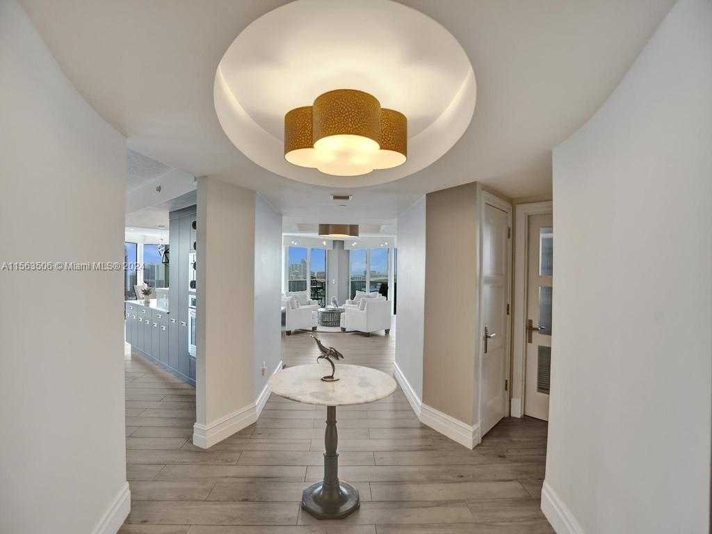 Small Image of 3370 HIDDEN BAY DR #3800, Aventura Number 59