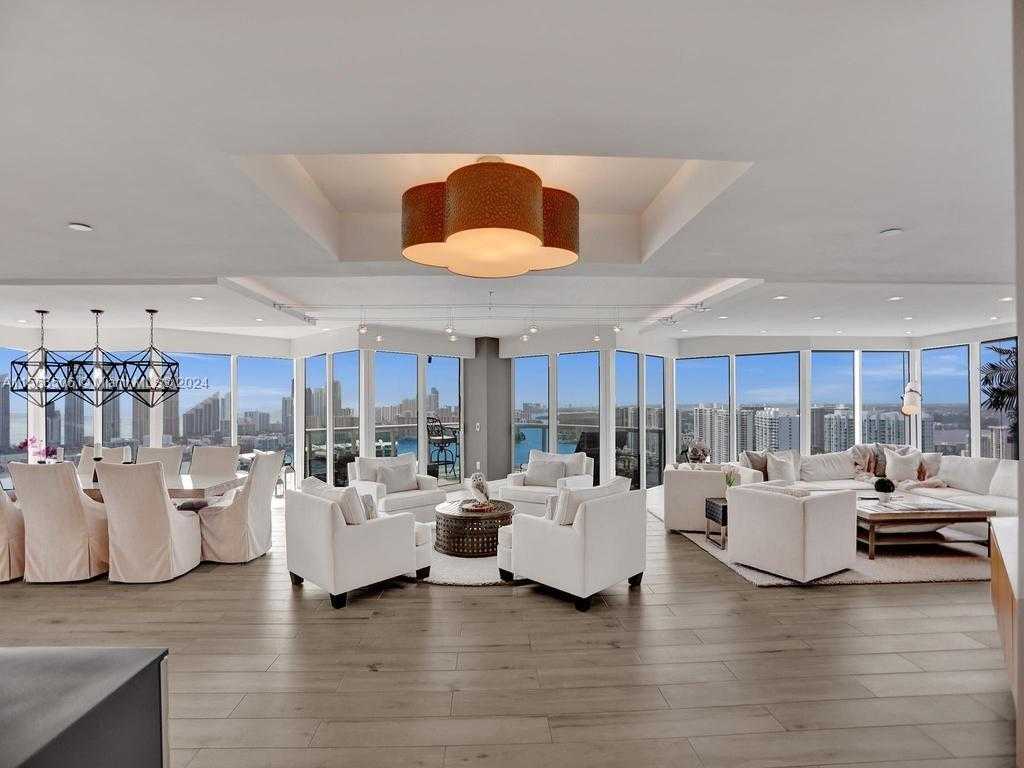 Small Image of 3370 HIDDEN BAY DR #3800, Aventura Number 6