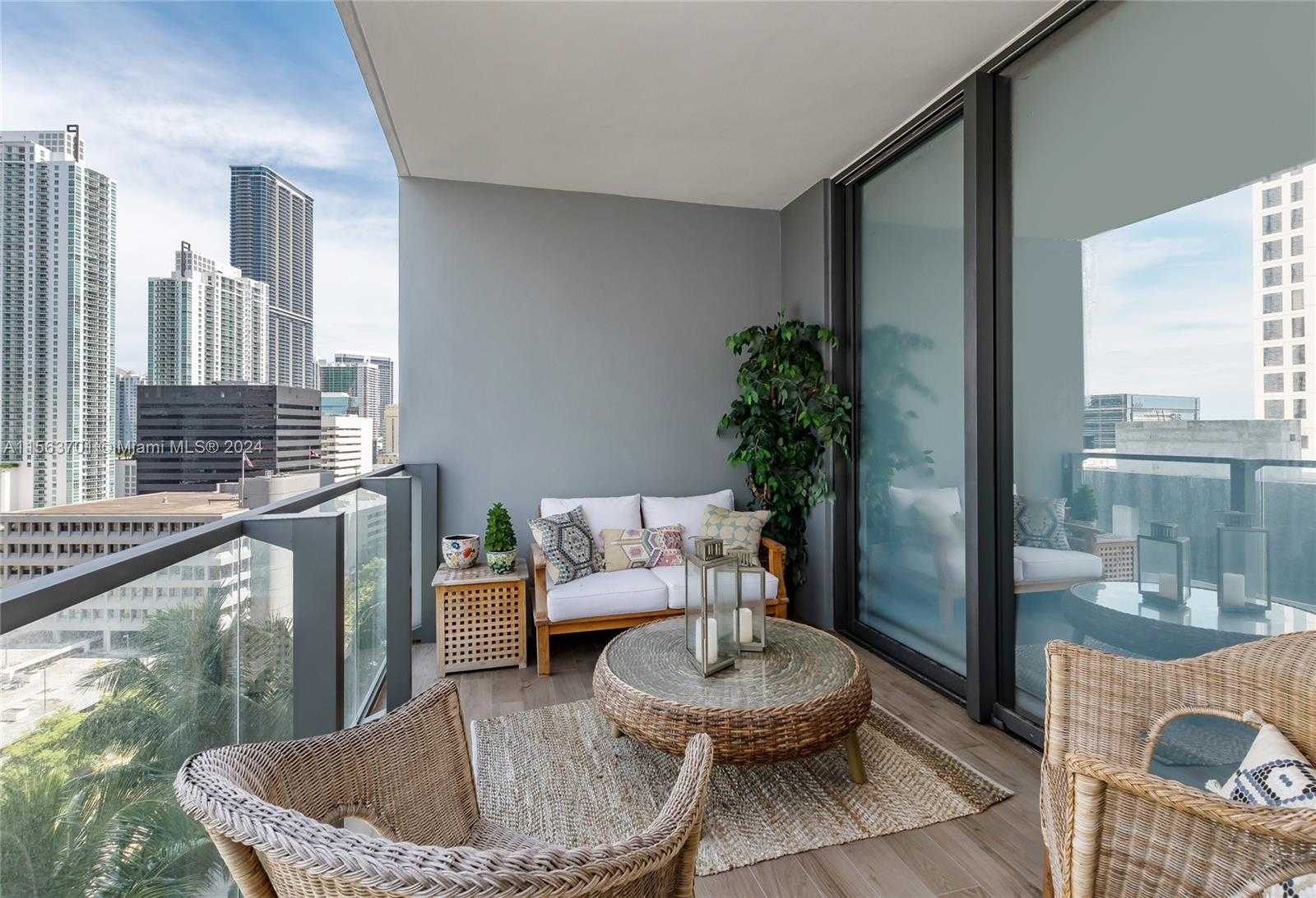 Small Image of 68 SOUTH EAST 6TH ST #1007, Miami Number 11