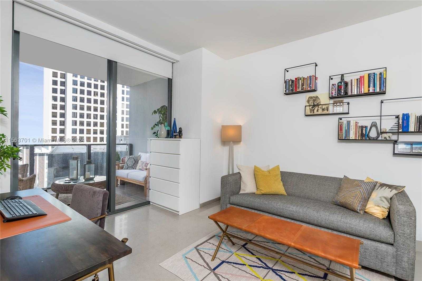 Small Image of 68 SOUTH EAST 6TH ST #1007, Miami Number 12