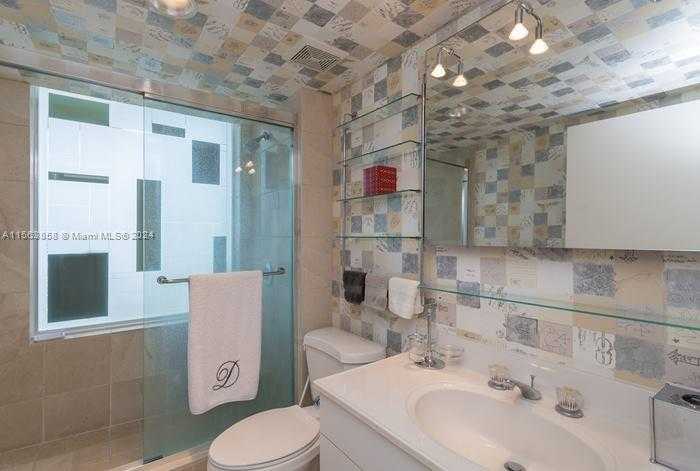 Small Image of 21205 YACHT CLUB DR #3209, Aventura Number 36