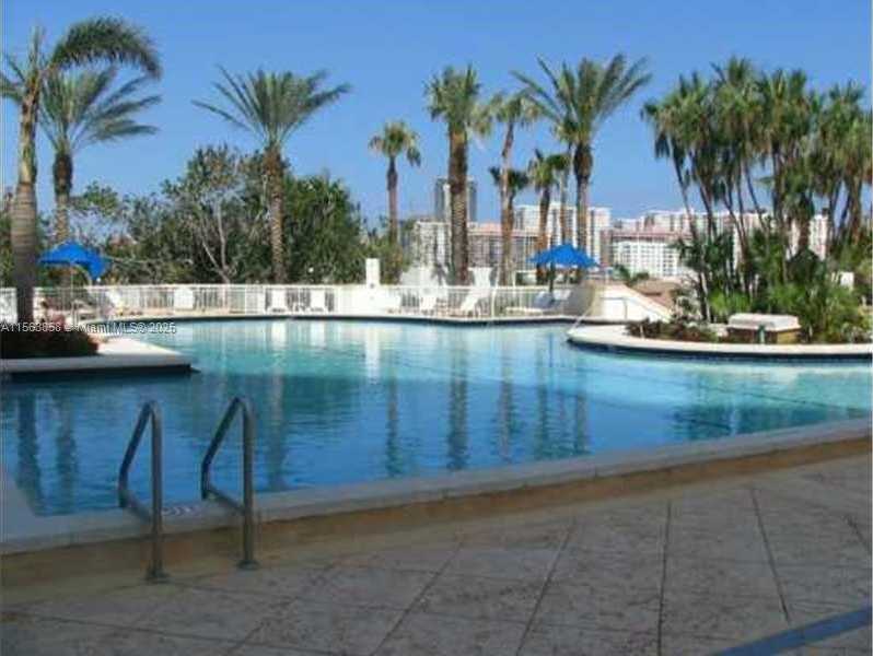 Small Image of 21205 YACHT CLUB DR #3209, Aventura Number 47