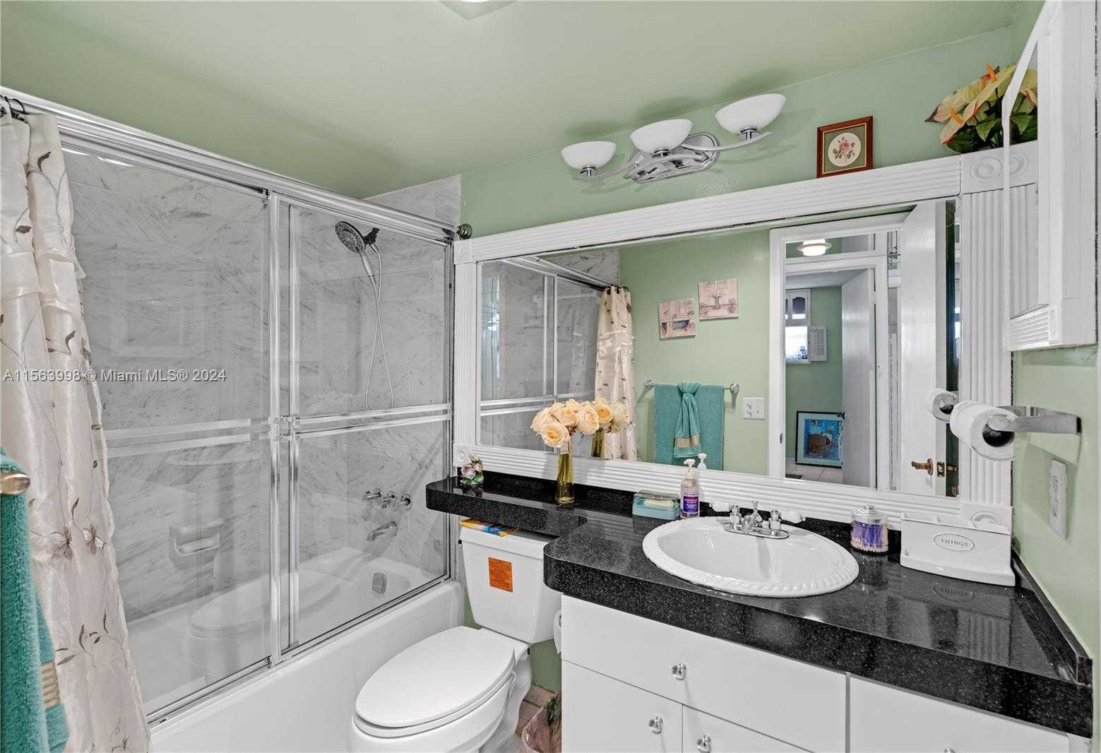 Small Image of 9800 NORTH HOLLYBROOK LAKE DR #202, Pembroke Pines Number 15