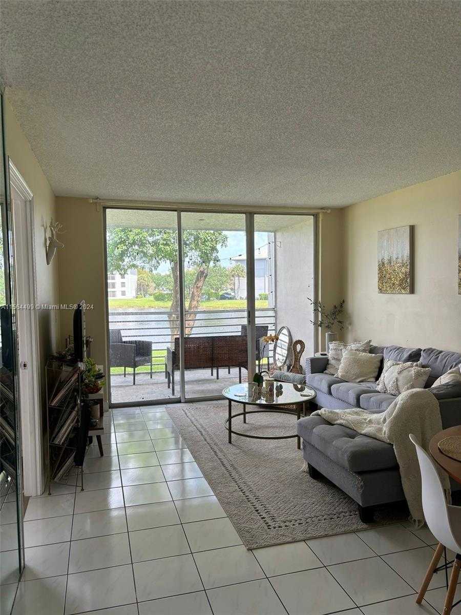 Small Image of 9430 POINCIANA PL #212, Davie Number 3