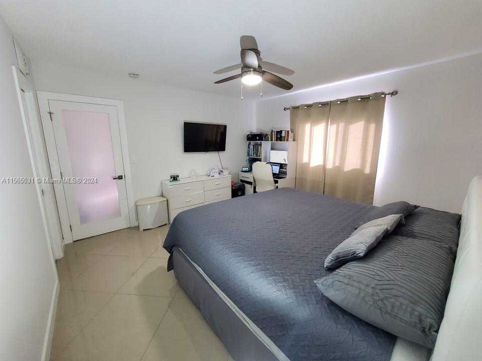 Small Image of 259 SOUTH CYPRESS RD #526, Pompano Beach Number 17