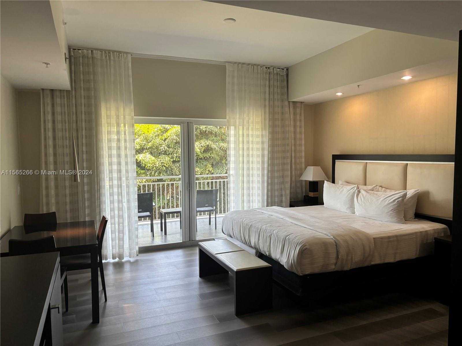 Small Image of 5300 NORTH WEST 87TH AVE #910, Doral Number 5