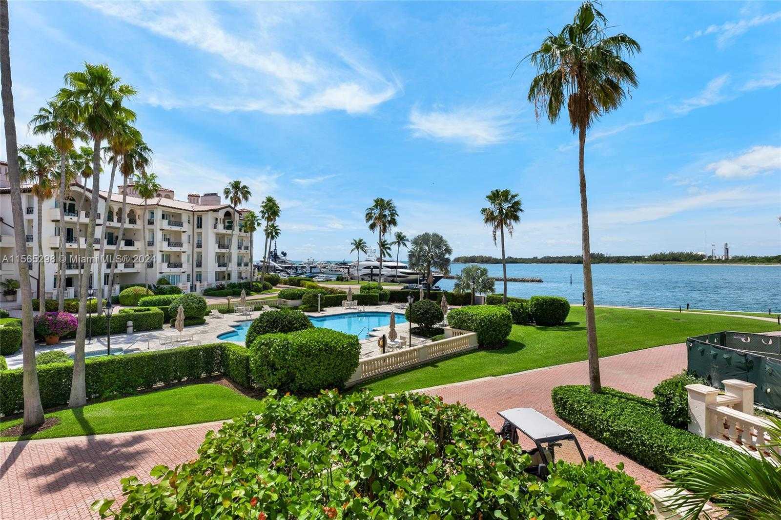 Small Image of 2221 FISHER ISLAND DR #3201, Miami Beach Number 4