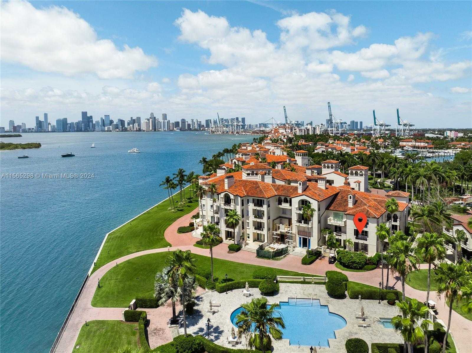 Small Image of 2221 FISHER ISLAND DR #3201, Miami Beach Number 6