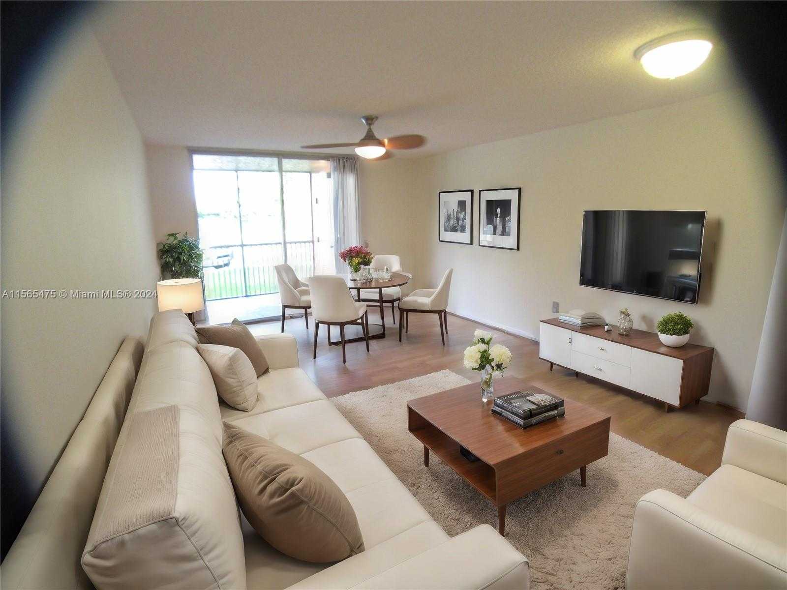 Small Image of 8363 LAKE DR #101, Doral Number 2