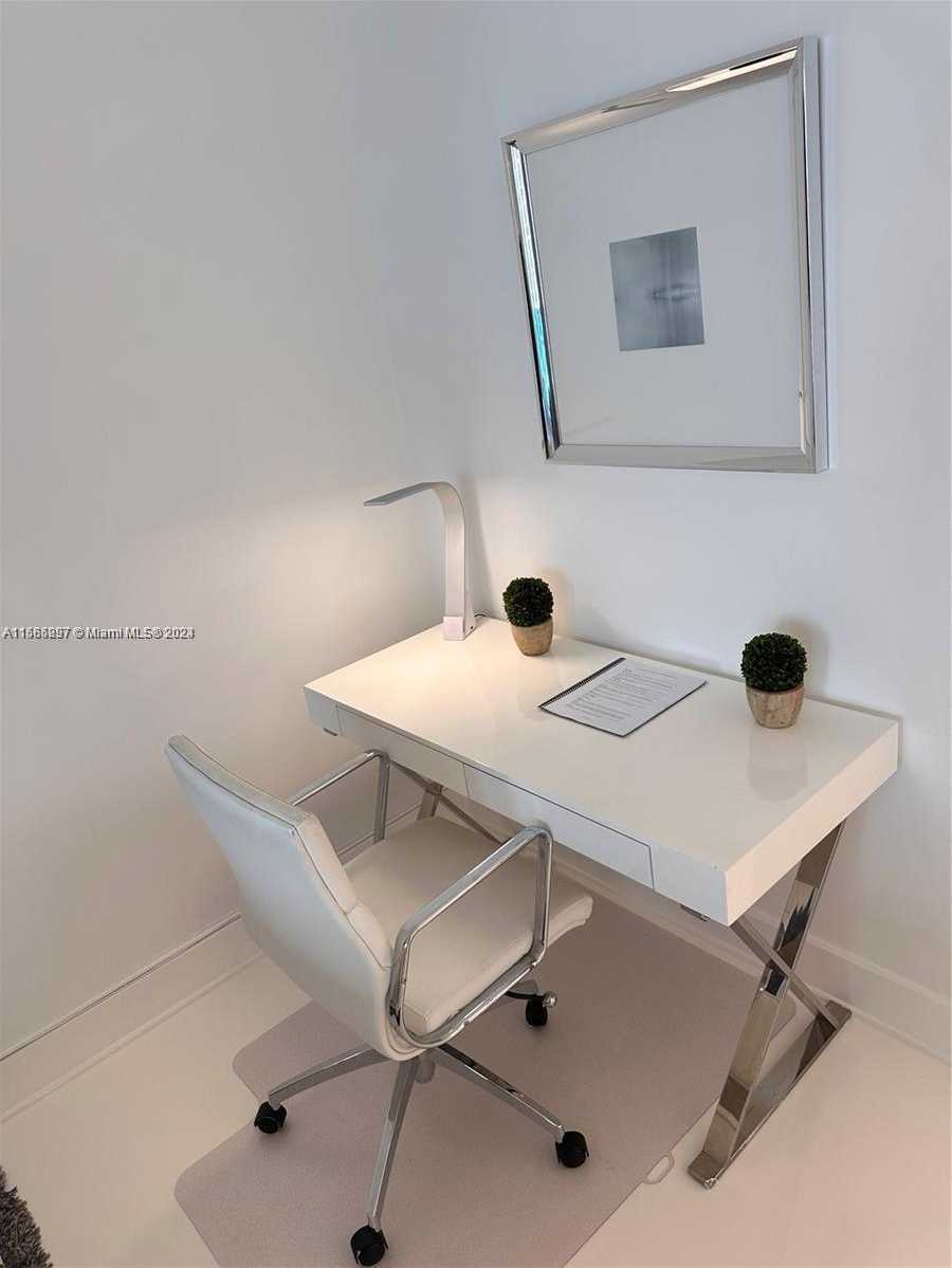 Small Image of 2301 COLLINS AVE #611, Miami Beach Number 10