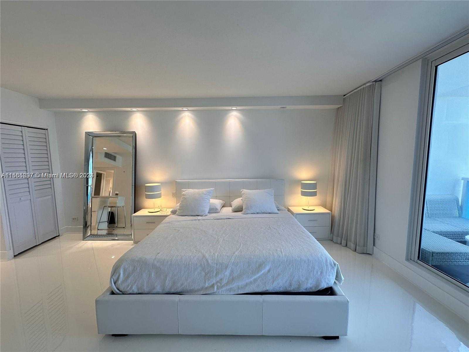 Small Image of 2301 COLLINS AVE #611, Miami Beach Number 5