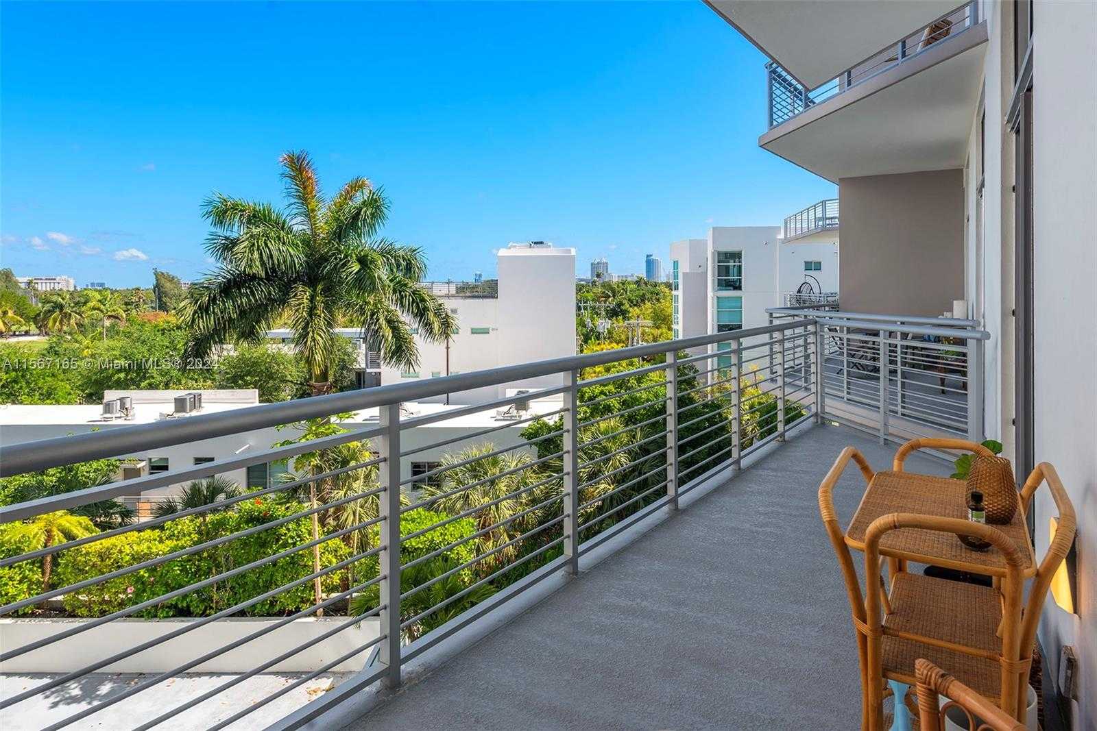 Small Image of 2001 MERIDIAN AVE #517, Miami Beach Number 11