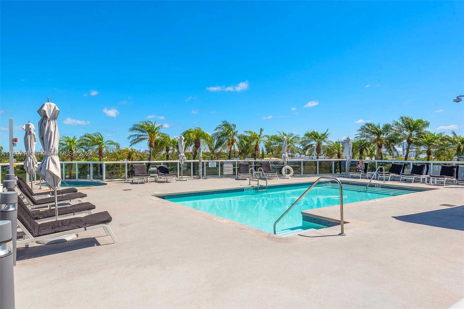 Small Image of 2001 MERIDIAN AVE #517, Miami Beach Number 22