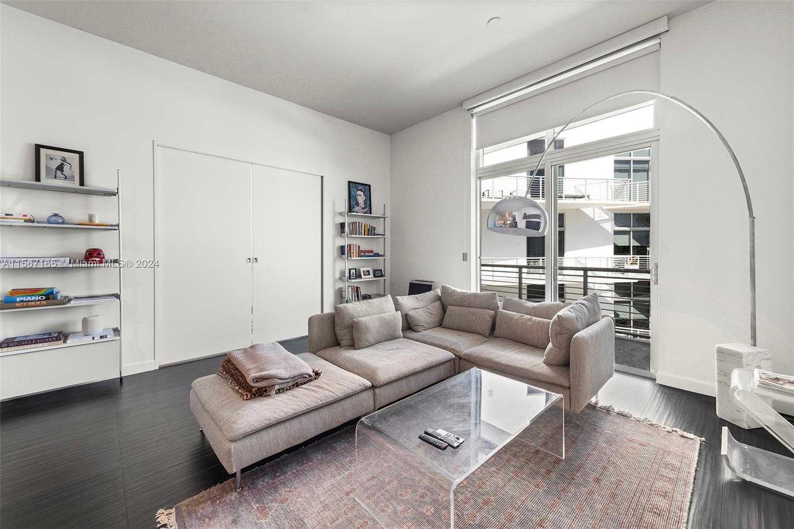 Small Image of 2001 MERIDIAN AVE #517, Miami Beach Number 8
