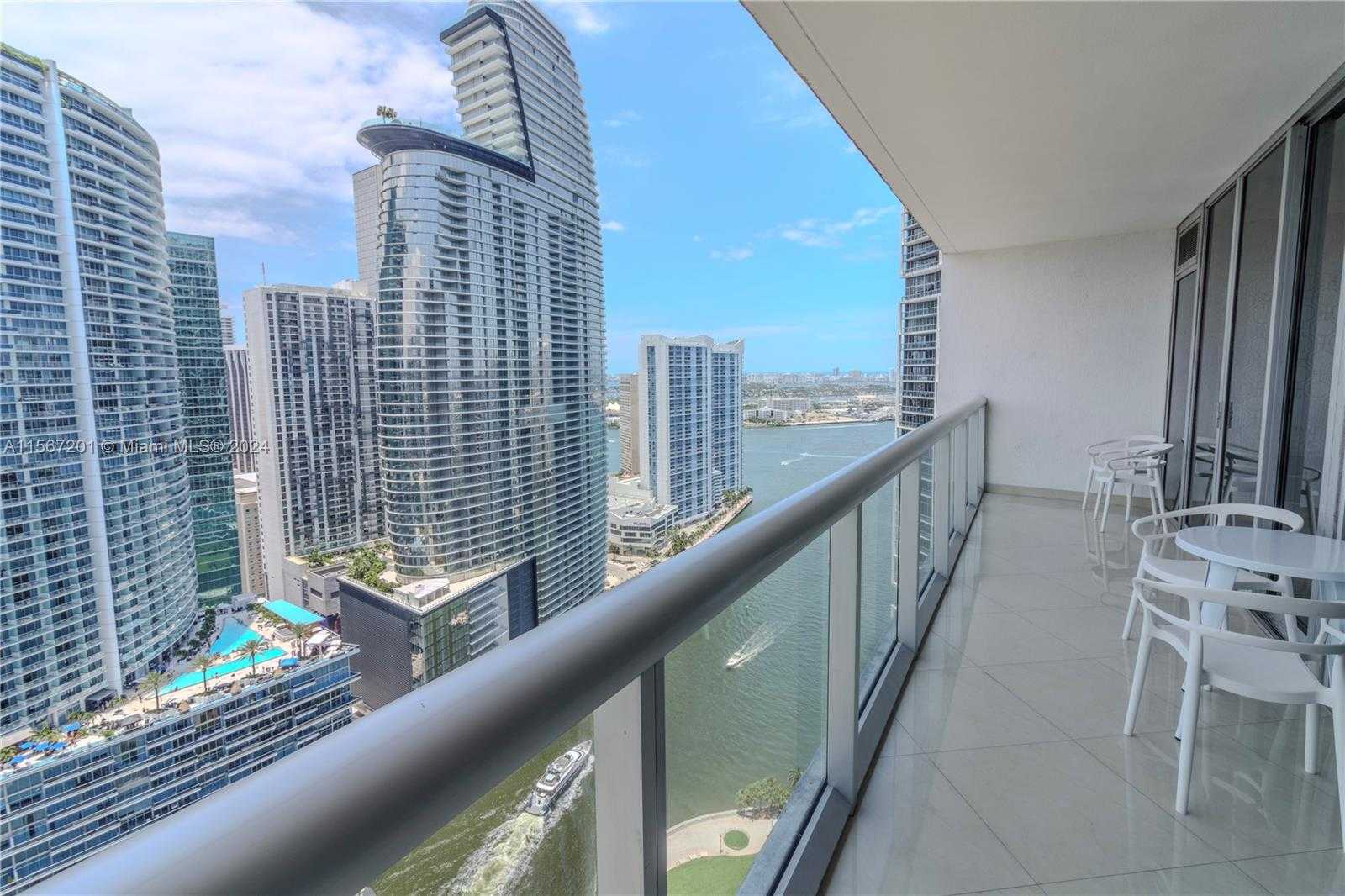 Small Image of 485 BRICKELL AVE #3703, Miami Number 18