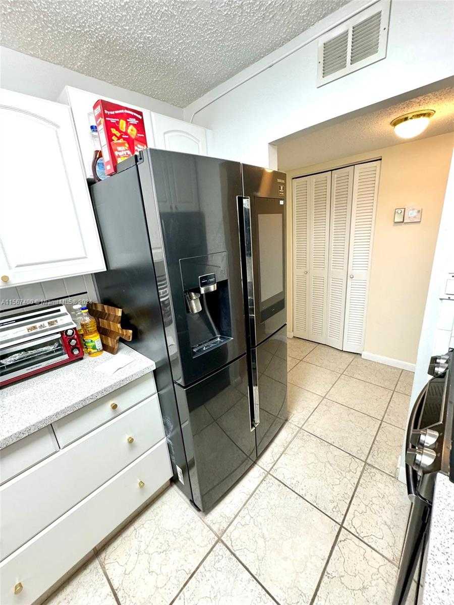 Small Image of 1849 SOUTH OCEAN DR #1602, Hallandale Beach Number 14