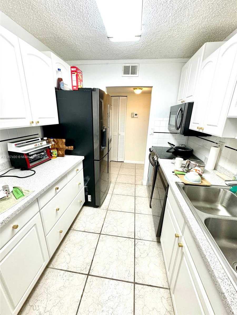 Small Image of 1849 SOUTH OCEAN DR #1602, Hallandale Beach Number 15