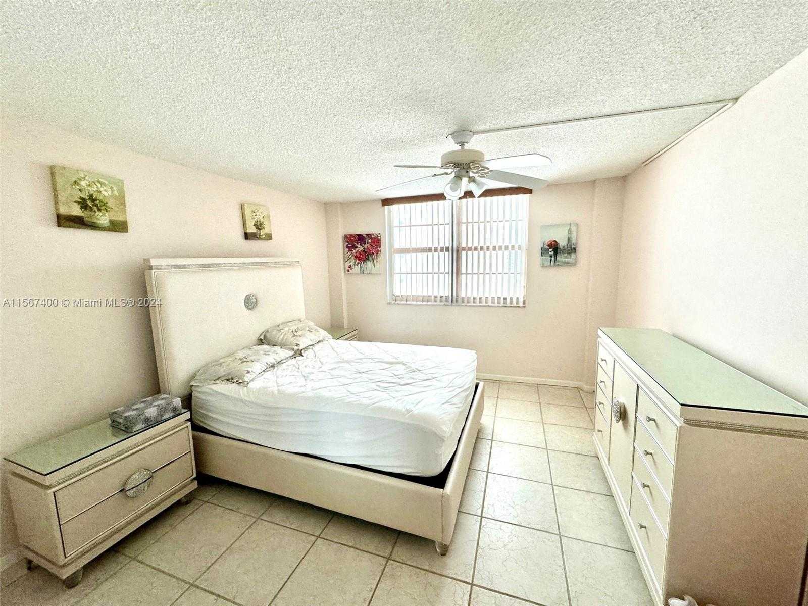 Small Image of 1849 SOUTH OCEAN DR #1602, Hallandale Beach Number 18