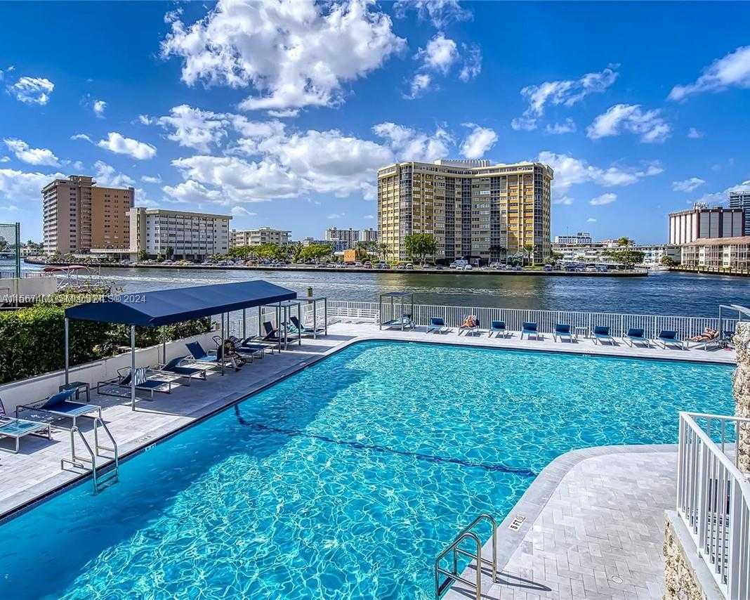 Small Image of 1849 SOUTH OCEAN DR #1602, Hallandale Beach Number 5