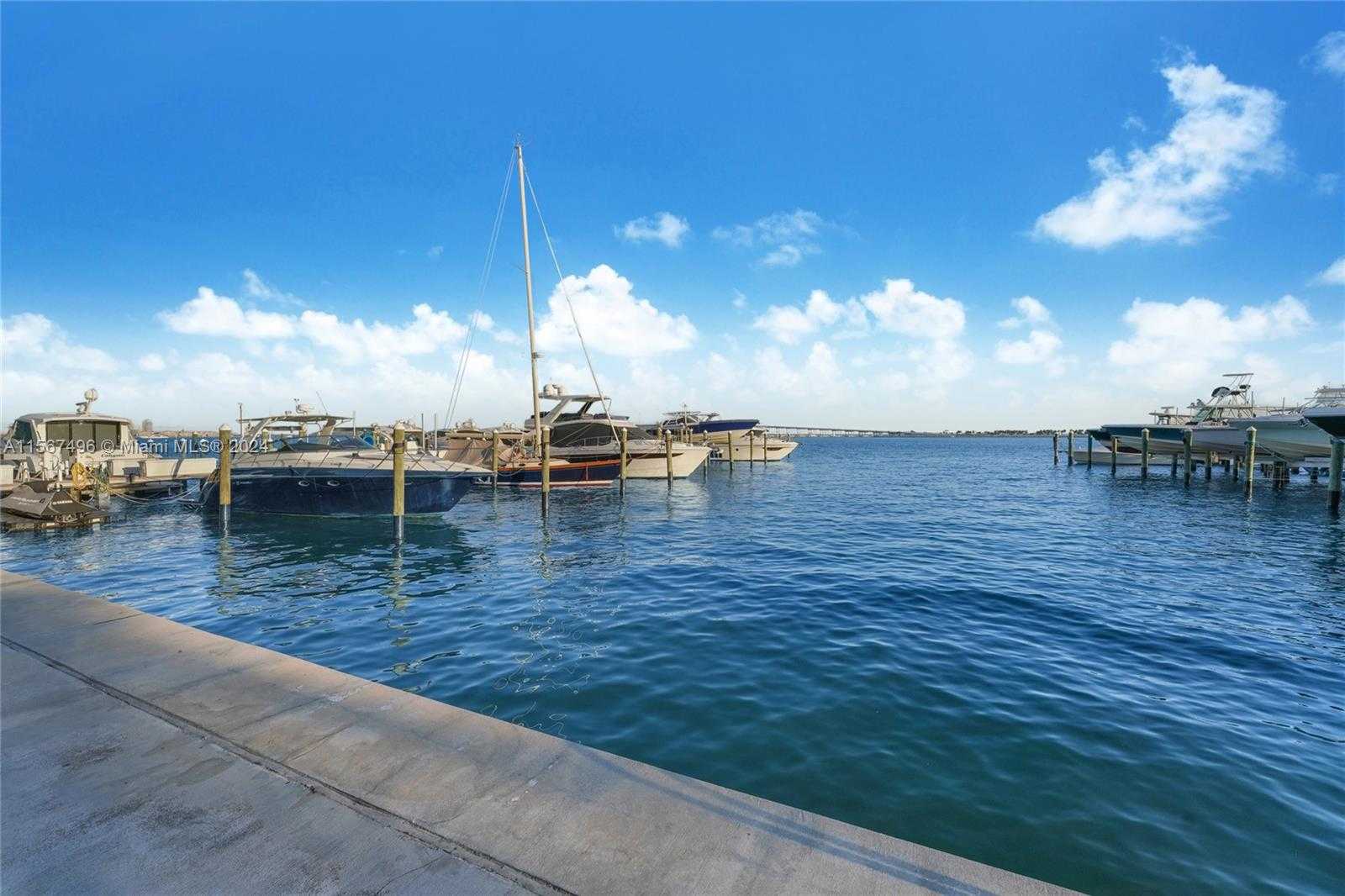 Small Image of 1901 BRICKELL AVE #B2205, Miami Number 17