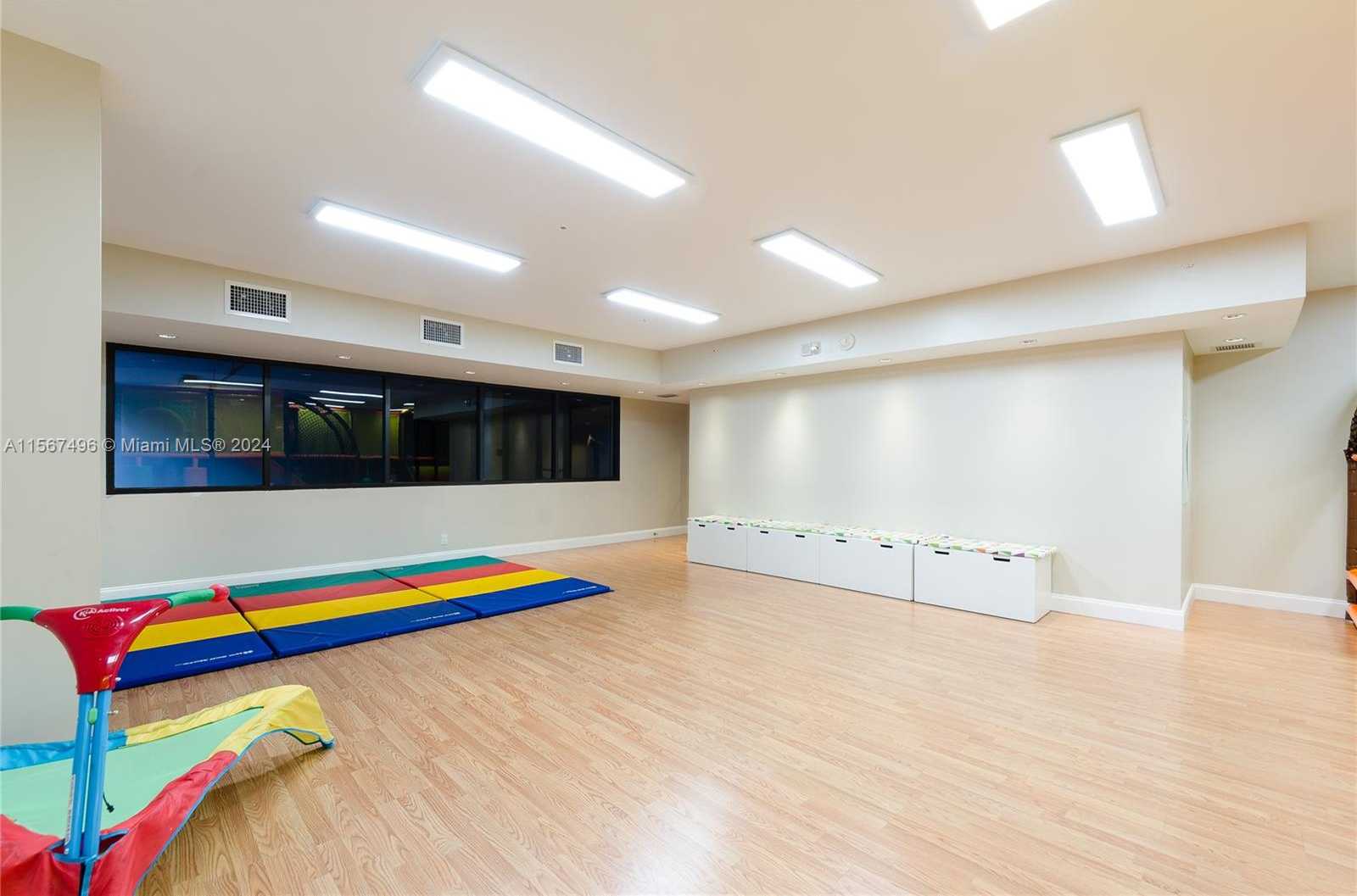 Small Image of 1901 BRICKELL AVE #B2205, Miami Number 20