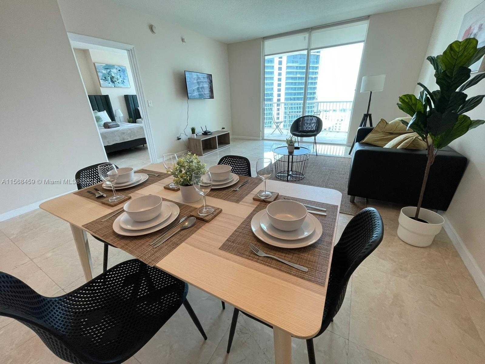 Small Image of 1200 BRICKELL BAY DR #4217, Miami Number 13
