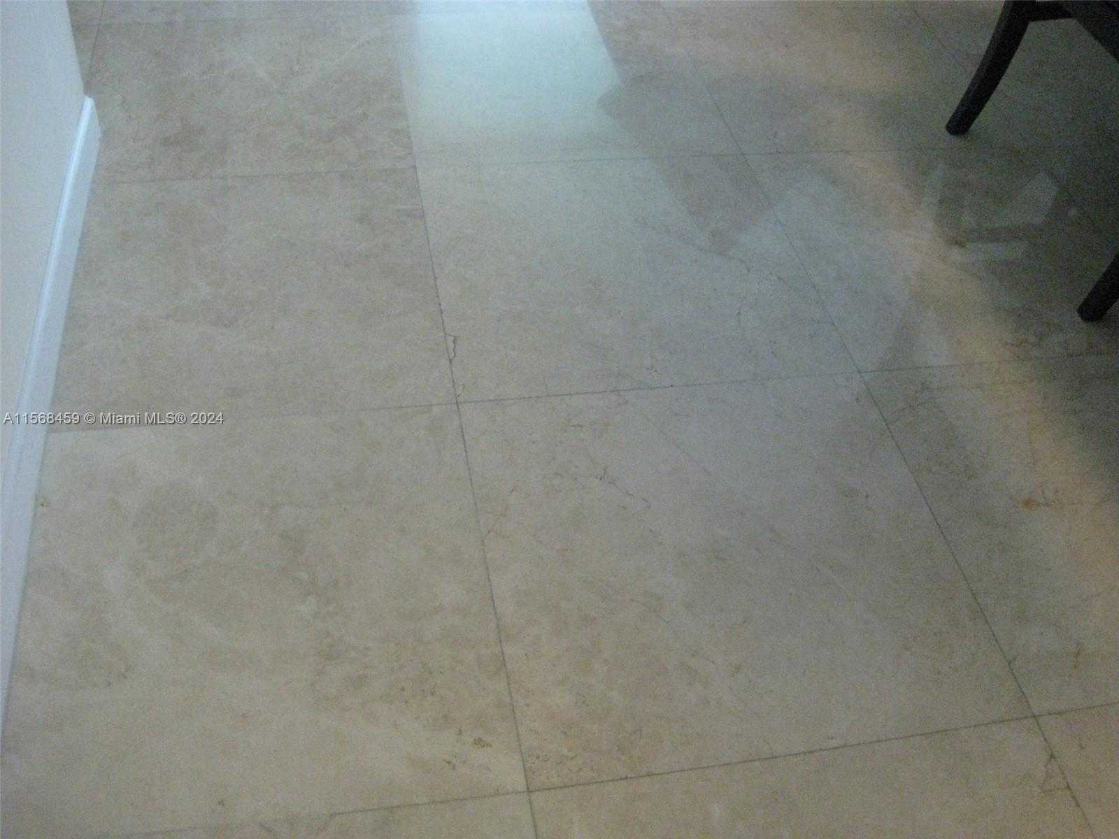 Small Image of 1200 BRICKELL BAY DR #4217, Miami Number 14